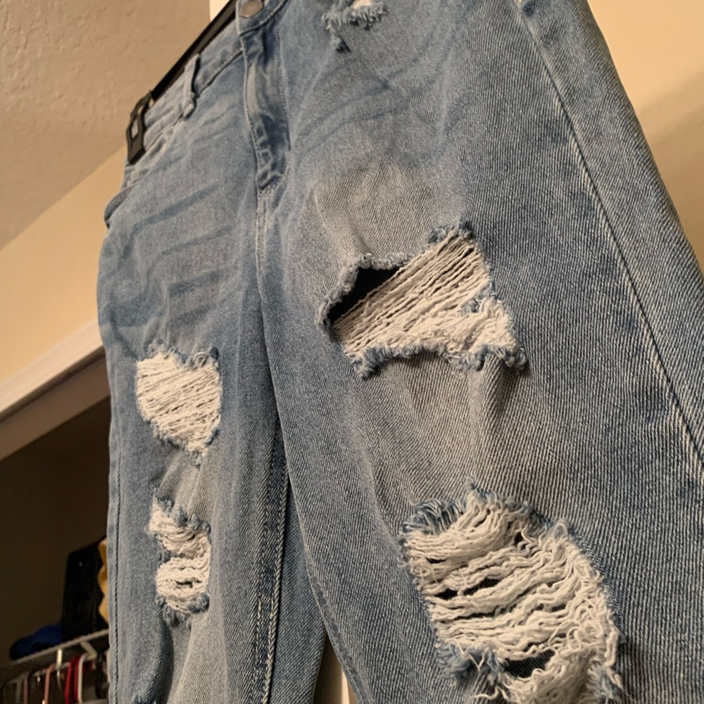 Tinseltown Ripped Jeans - Picture 3 of 8